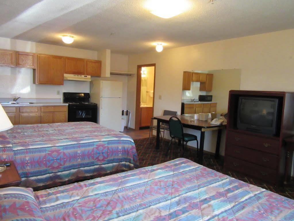 ويتشيتا Western Holiday Motel المظهر الخارجي الصورة