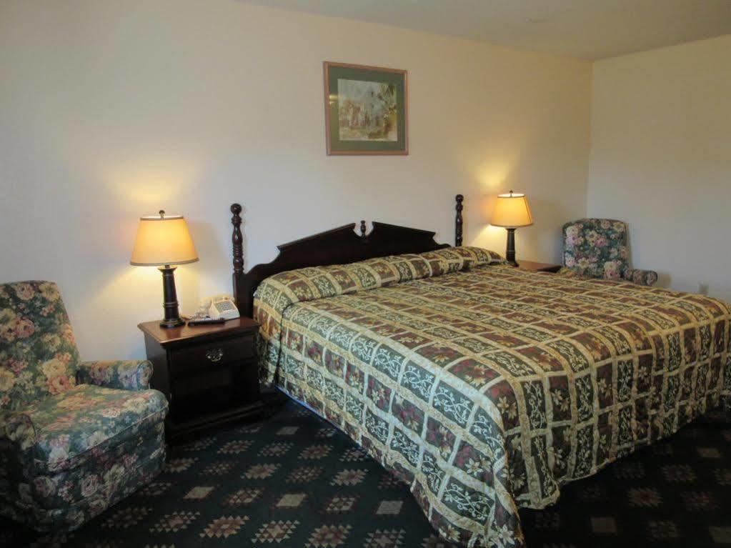 ويتشيتا Western Holiday Motel المظهر الخارجي الصورة